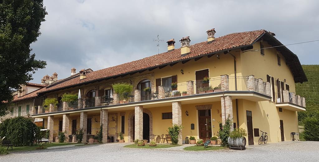 Cascina Rocca Agriturismo B&B ラ・モッラ エクステリア 写真